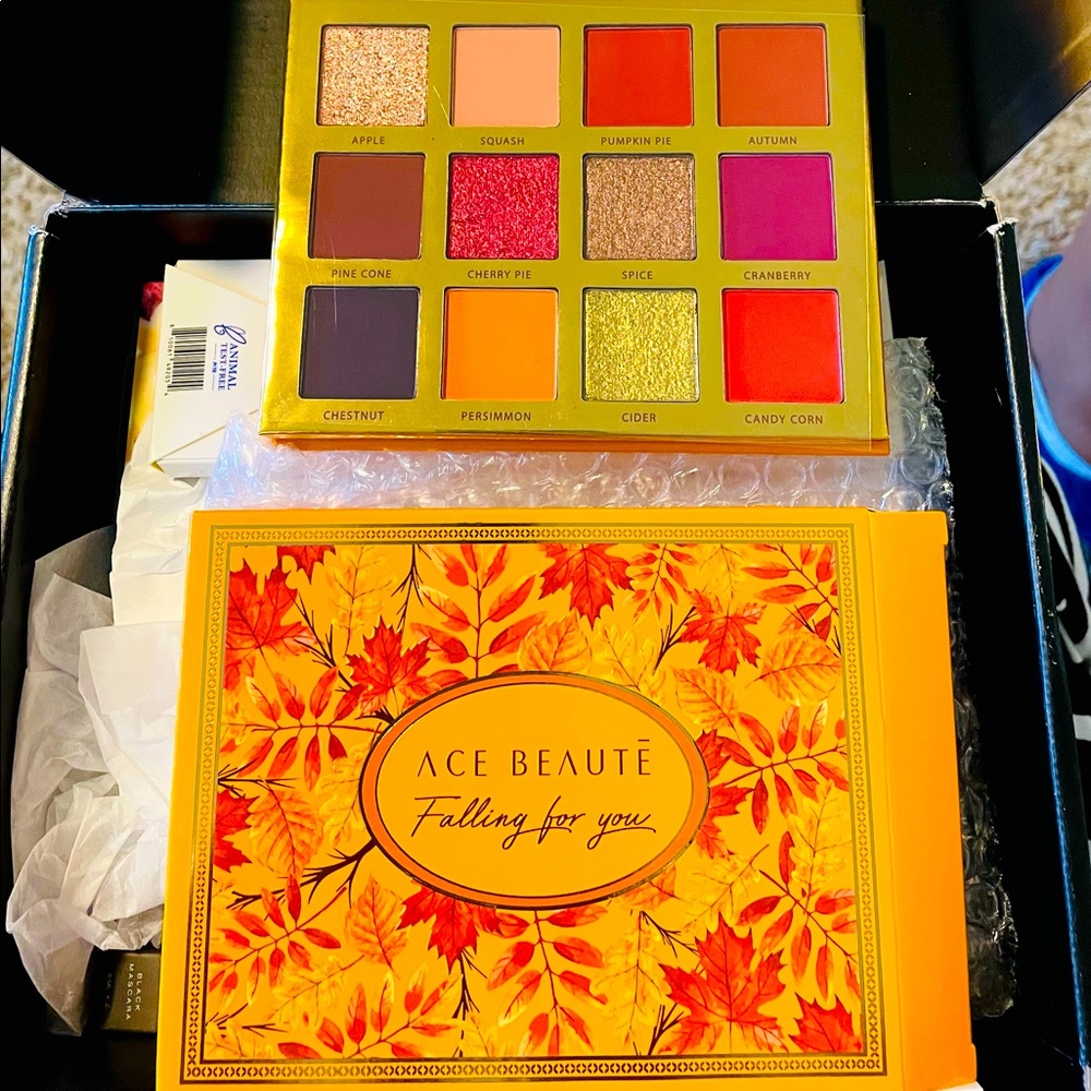 Ace Beauté Falling For You Eyeshadow Palette